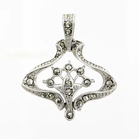 Hänge med markasiter 25x23mm, silver 830/1000. Vikt: 2,2 g