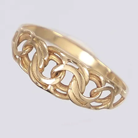 Ring Bismarck, stl 17¾, bredd 2-6mm, något bucklig, 18K Vikt: 2 g