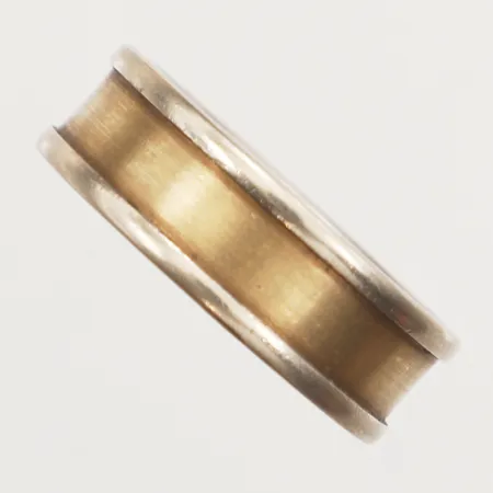 Ring tvåfärgad, stl 21½, bredd 7,9mm, 18K Vikt: 14 g