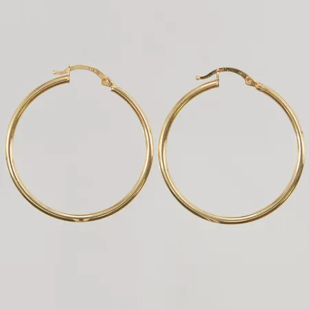 Ett par örhängen creoler, 33mm, 18K 1,9g.