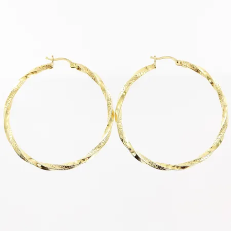 Ett par örhängen, creoler, snurrad modell, Ø53mm, bredd 3mm, 14K.