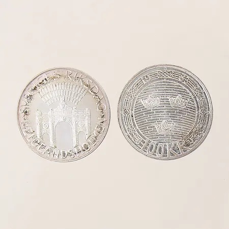 Mynt 2st, Sveriges Riksdag Helgeandsholmen, 100kr/st, Ø32mm, 1983, silver 925/1000 Vikt: 31,9 g