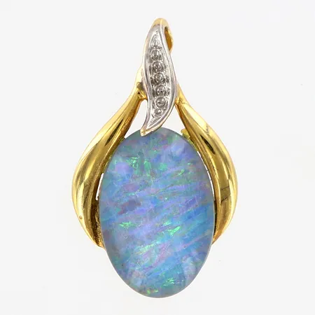 Hänge med opaltriplett, ca 20mm, 18K Vikt: 1,8 g