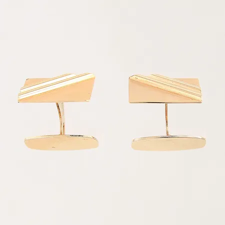 Ett par manschettknappar med dekor, 17x13mm, CESON, 18K Vikt: 10,1 g