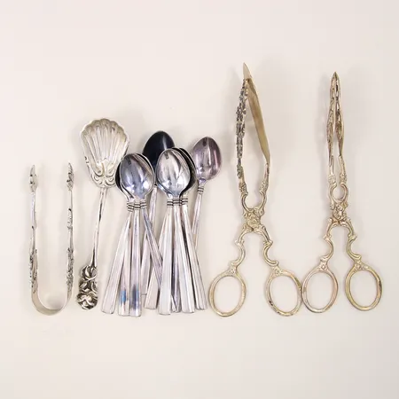 Diverse silverbestick, olika modeller, silver 830/1000 Vikt: 171,5 g