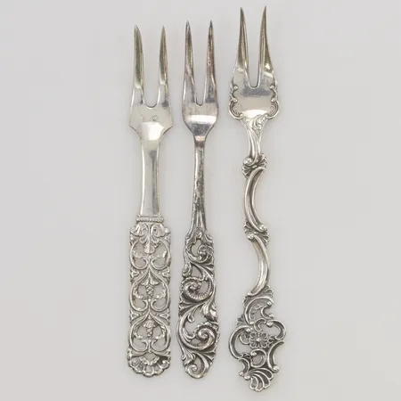 3 Cocktailgafflar, 10/11cm, 830/1000 Silver 24,4g.