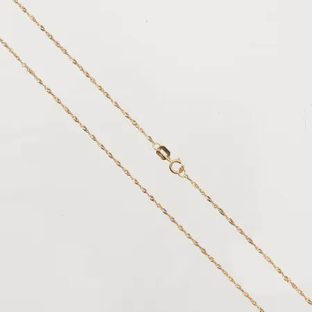 Kedja Singapore, längd ca 42cm, bredd 0,9mm, 18K Vikt: 1,2 g