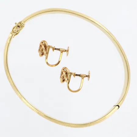 Stelt armband och ett par örhängen, defekter/gravyr, 18K Vikt: 16,2 g