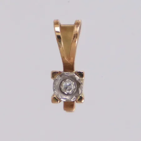 Hänge med diamant ca 0,01ct 8/8-slipade, längd 9mm inklusive ögla, bredd 3,5mm, Guldfynd, 18K Vikt: 0,4 g