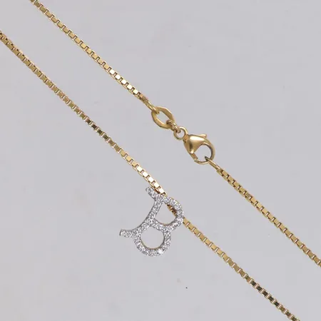 Kedja Venezia med integrerat hänge B med diamanter 31x ca 0,01ct, längd 80cm, bredd 1,3mm, hängets mått 11,7x9,6mm, 18K Vikt: 11 g