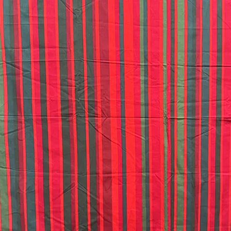 Bordsduk marimekko, design Kristina Isola, mått 230x148cm, röd/grön, bomull