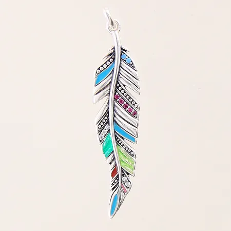Hänge fjäder med stenar, emaljdetaljer, 40x8,5mm, Thomas Sabo, silver 925/1000 Vikt: 2,3 g
