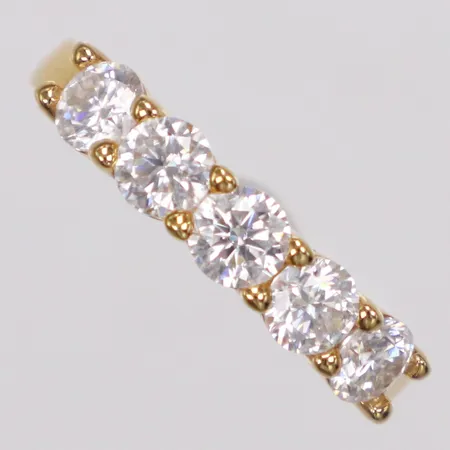 Ring vita stenar, stl 16½, bredd 2,6-4mm, förgylld, 925/1000 silver Vikt: 3 g