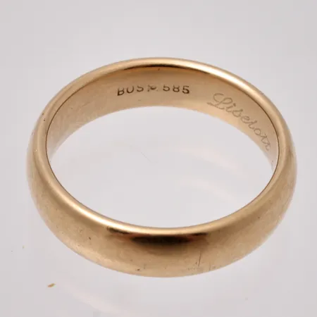 Defekt guld, 14K, vikt 10,15g.