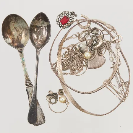 Diverse silver, delvis defekt, 830-925/1000 Silver 50,2g.