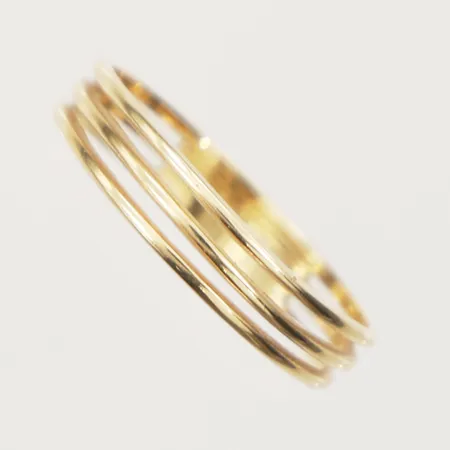 Ring, stl 17¾, bredd 3,4mm, Guldfynd, 18K Vikt: 2 g