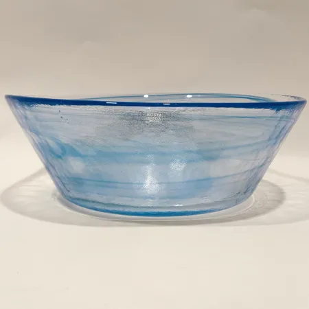 Skål Mine, Ulrica Hydman-Vallien, Kosta Boda, höjd 9cm, Ø25cm, stämpelmärkt Skickas med postpaket.