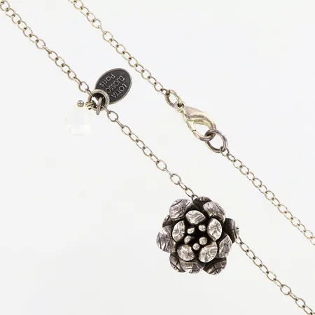 Collier 42cm, bredd: 2mm, häng Ø20mm, Lotta Djossou, Silver 925/1000 Vikt: 7,4 g