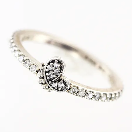 Ring Pandora stl 17¾, bredd 2-6mm, vita stenar, 56, ALE, silver 925/1000. Vikt: 2,2 g