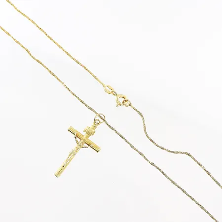 Kedja 45cm, bredd 0,5mm, hänge krucifix 31x15mm, defekter, 18K.  Vikt: 2,3 g