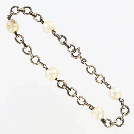 Armband med odlade sötvattenspärlor, ca 20cm, bredd ca 6mm, 830/1000 Silver Vikt: 7,8 g