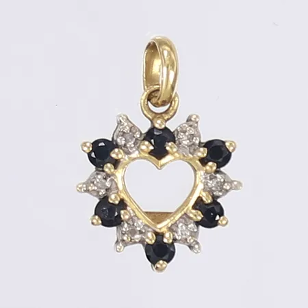 Hänge i form av hjärta med diamanter 6 x ca 0,005ct och blå stenar höjd 15mm inkl öglan 18K Vikt: 1,3 g