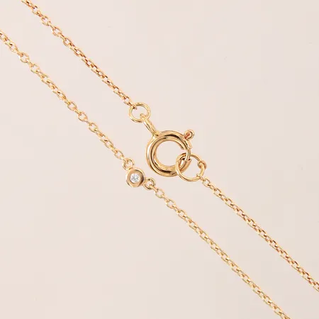 Collier Efva Attling My First Diamond Necklace, 1x0,01ct, längd: 40cm, bredd: 0,8-2,6mm, borttagen del med stämpel, endast stämplat 18K, 18K  Vikt: 1,8 g