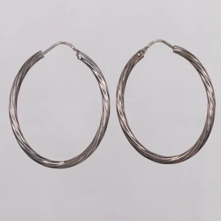 Ett par örhängen, 43mm, italienska stämplar, 925/1000 silver Vikt: 7 g