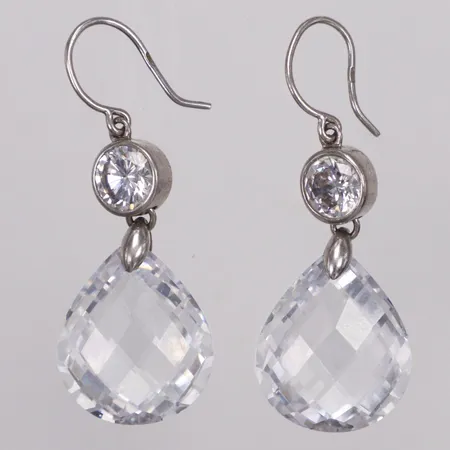 Ett par örhängen vita stenar, 45mm, 925/1000 silver, bruttovikt 14,4gram Vikt: 14,4 g