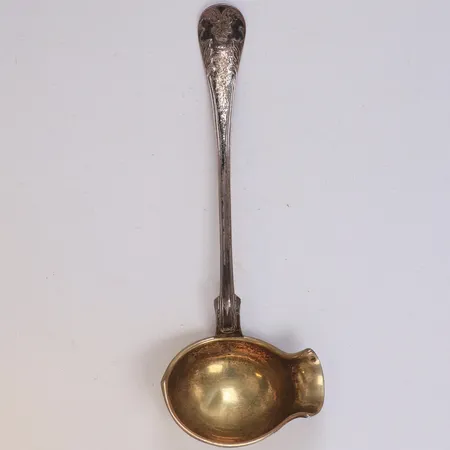 Såsslev, modell Gammal Fransk, längd 19cm, år 1892, gravyr, 830/1000 silver Vikt: 40,2 g