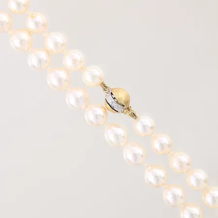 Pärlcollier med odlade sötvattenspärlor, lås i 18K och med diamanter, 2xca 0,01ct, längd: 82cm, bredd: 7mm, 18K, bruttovikt: 48,5g Vikt: 48,5 g
