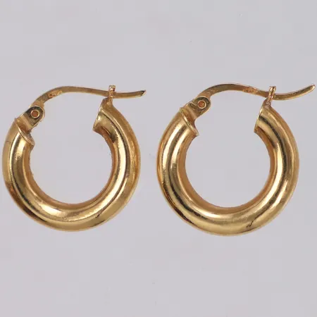 Ett par örhängen, Ø17mm, ihåliga, 18K Vikt: 2 g
