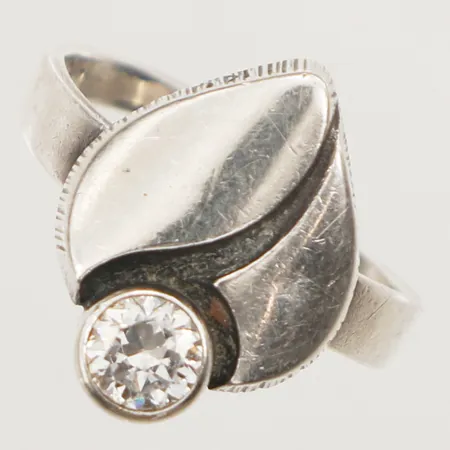 Ring med bergkristall, Finnfeelings, Karl Laine för Sten & Laine, justerbar storlek, bredd 1,9-16,1mm, silver 925/1000 Vikt: 3,2 g