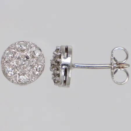 Ett par örhängen med diamanter 14x ca 0,01-0,02ct 8/8-slipade, bredd 8mm, vitguld, 14K Vikt: 2,6 g