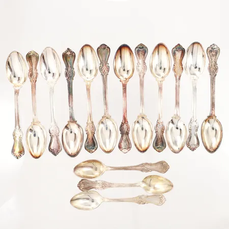 12 Kaffeskedar modell: Olga, längd: 12,3cm, silver 830/1000 Vikt: 227,9 g