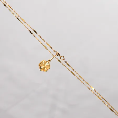 Kedja med hänge 49cm, 21k Vikt: 3,2 g