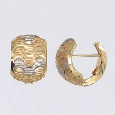 Ett par örhängen 10x12mm tvåfärgade smärre slitage 18K Vikt: 4,2 g