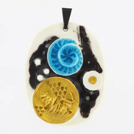 Hänge i porslin med guldpläterad metall, 70mm, bredd: 48mm, design Nils Thorsson för Royal Copenhagen, silverögla 925/1000, originaletui Vikt: 0 g