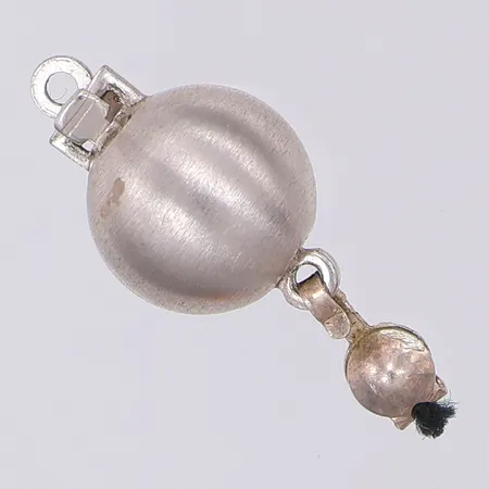 Lås ca 8,8mm vitguld, 18K Vikt: 1 g