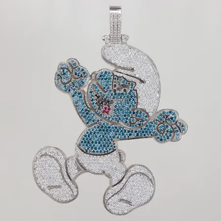 Hänge Smurf med diamanter ca 520xca 0,005-0,015ct samt färgade stenar, ca 10cm inkl ögla, bredd ca: 7cm, vitguld, smärre slitage, ostämplad, 14K,  Vikt: 100,2 g