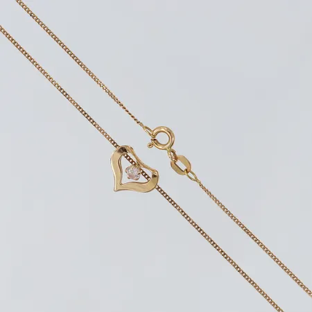 Kedja Pansar med hänge hjärta, längd 43,5cm, bredd ca 0,9-8,5mm, Guldfynd, 18K Vikt: 2 g