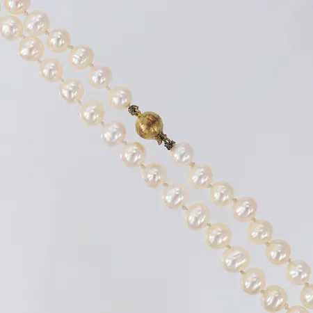 Pärlcollier med odlade sötvattenpärlor, längd 48,5cm, Ø7,4mm, lås i Silver 925/1000.   Vikt: 33 g