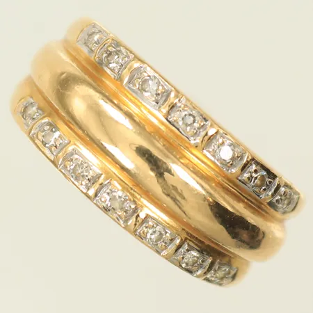 Ring med diamanter 14xca 0,01ct, stl 16 bredd 5,4-8,7mm 18K  Vikt: 5,9 g