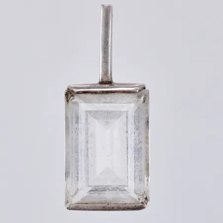 Hänge med bergkristall längd: ca 3cm bredd: ca 2-12mm BEH Bengt Hallberg Guldsmeds AB 830/1000 silver  Vikt: 7,6 g