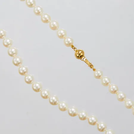 Pärlcollier med odlade pärlor Ø6,5-7mm, längd: 44cm, lås i 18K guld, pärlorna är ytbehandlade, defekt lås, 18K, bruttovikt 26,7g Vikt: 0 g