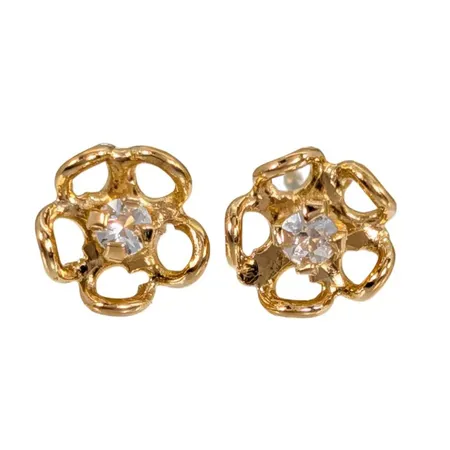 Örhängen, 18K guld, blomformad modell, vita stenar, bredd 6 mm, ploppar saknas, fint skick, stenar utan anmärkning Vikt: 0,6 g