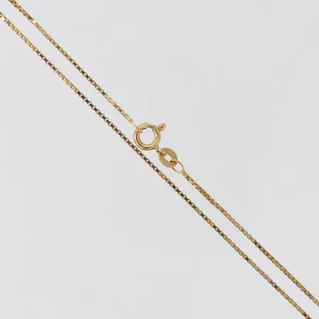 Kedja Venezia, längd 38,5cm, bredd 0,9mm, 18K.  Vikt: 3 g