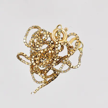 Diverse guld, defekt, 18K Vikt: 1,9 g