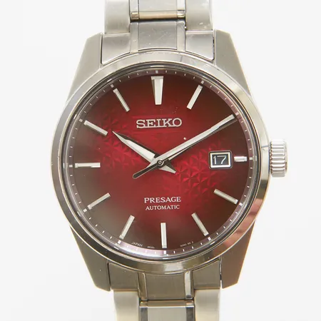 Herrur Seiko Presage stål automatisk 39mm ref: SPB227J1 boettnr: 6R35-00V0 snr: 280247 datum stållänk viklås extra länkbitar certifikat daterat 13.12.2023 inga övriga tillbehör