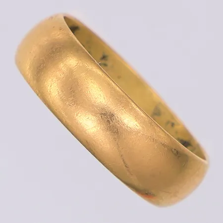 Ring slät stl 16¾, gravyr, JP 1960, 18K Vikt: 4,6 g